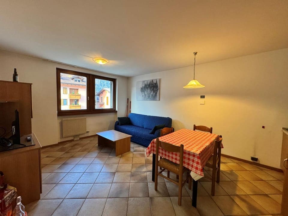 Communal lounge/ TV room, Living room