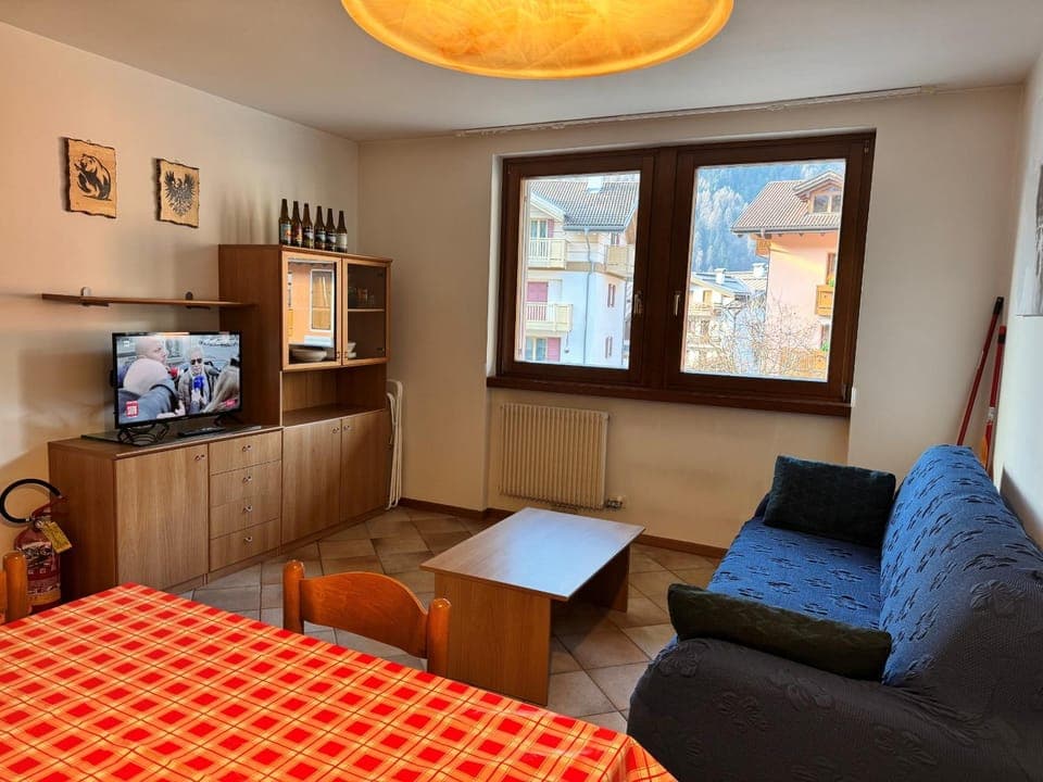 Communal lounge/ TV room, Living room