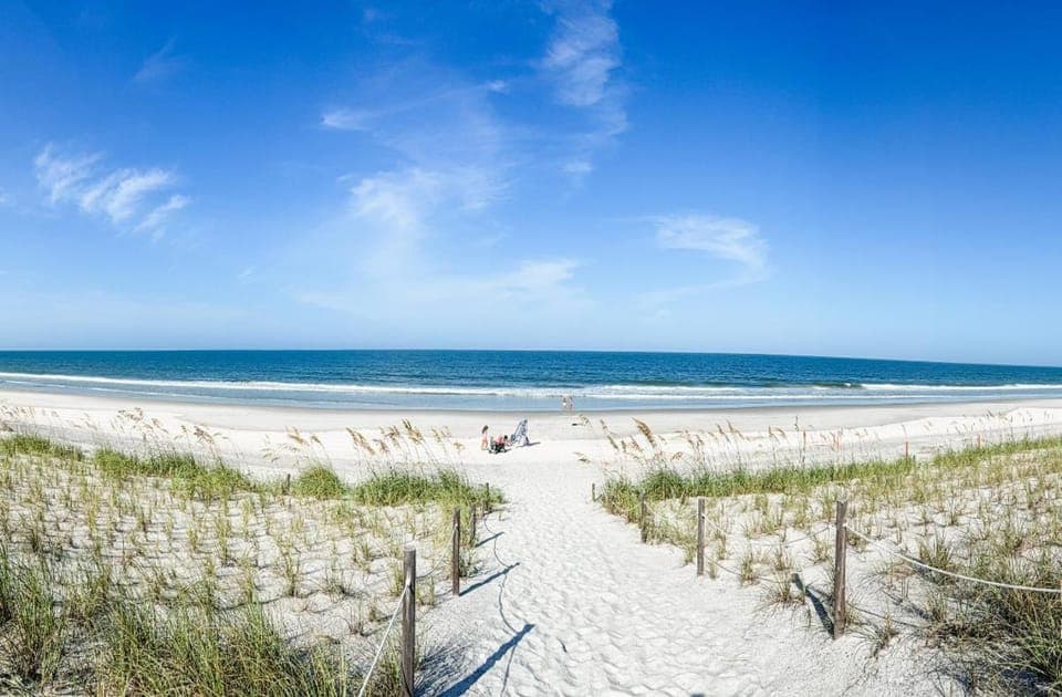 Luxury Beach Home-Pool Spa Sauna Cart Games House in Vilano Beach
