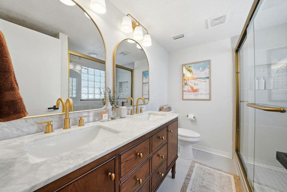 Shower, Toilet, Bathroom