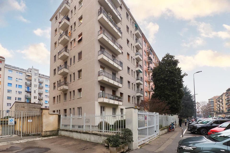 Property building, Neighbourhood, Street view