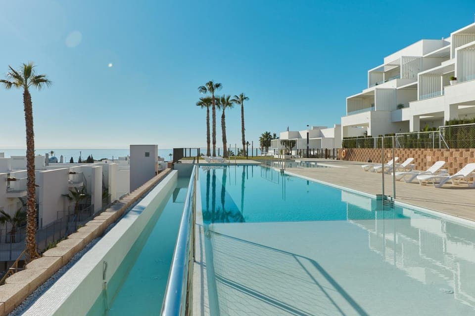 Playa Paraiso beachfront apartment - by Welcomely Apartment in Villajoyosa