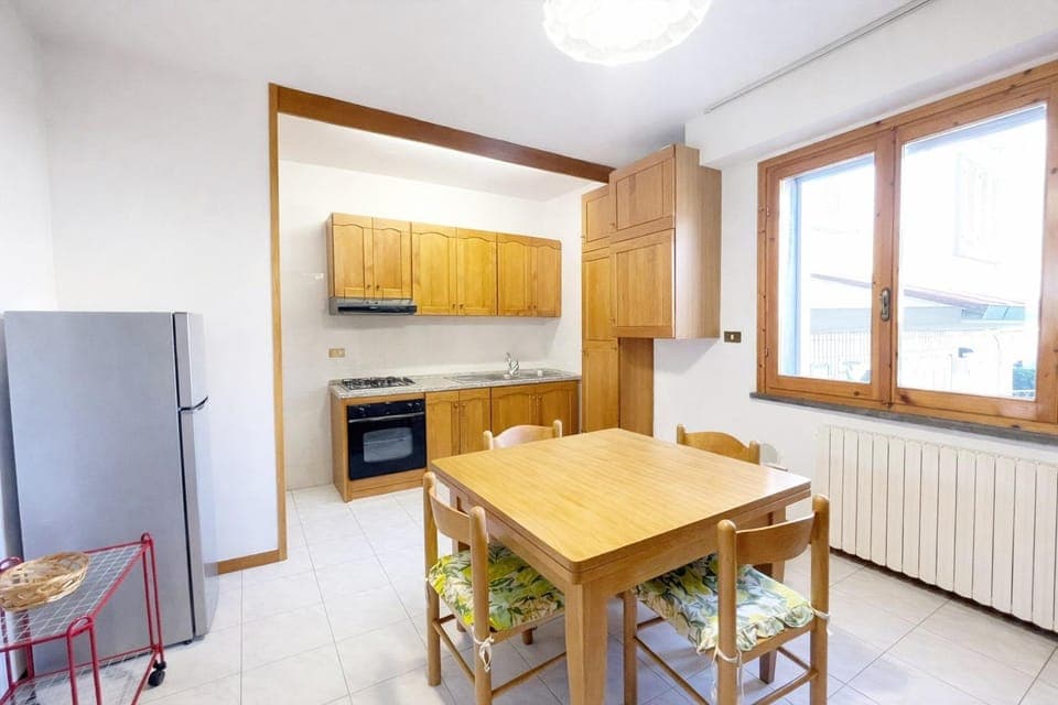 Kitchen or kitchenette, Dining area, stove, stove, kitchen, kitchen