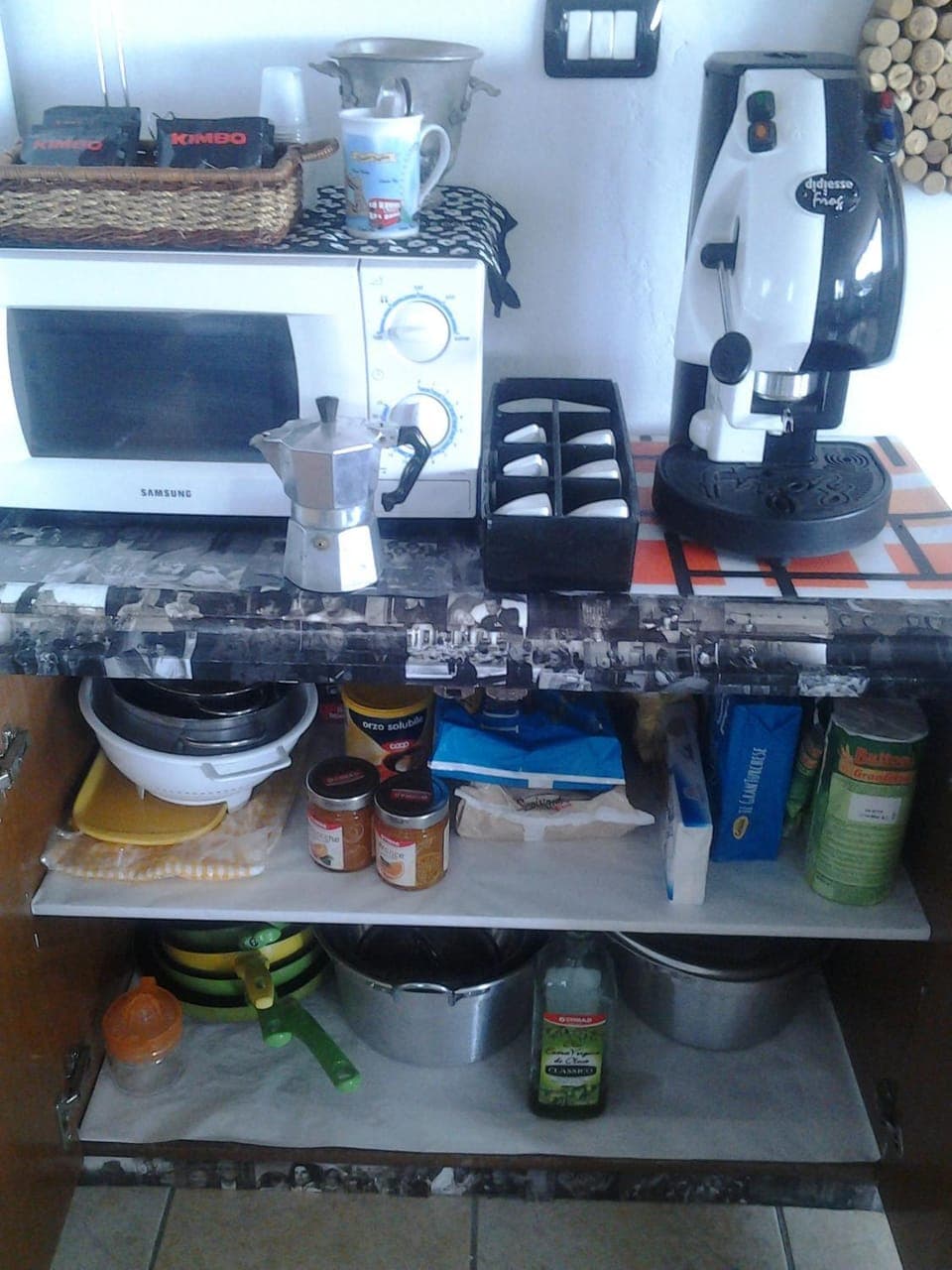 Coffee/tea facilities, Food and drinks, minibar