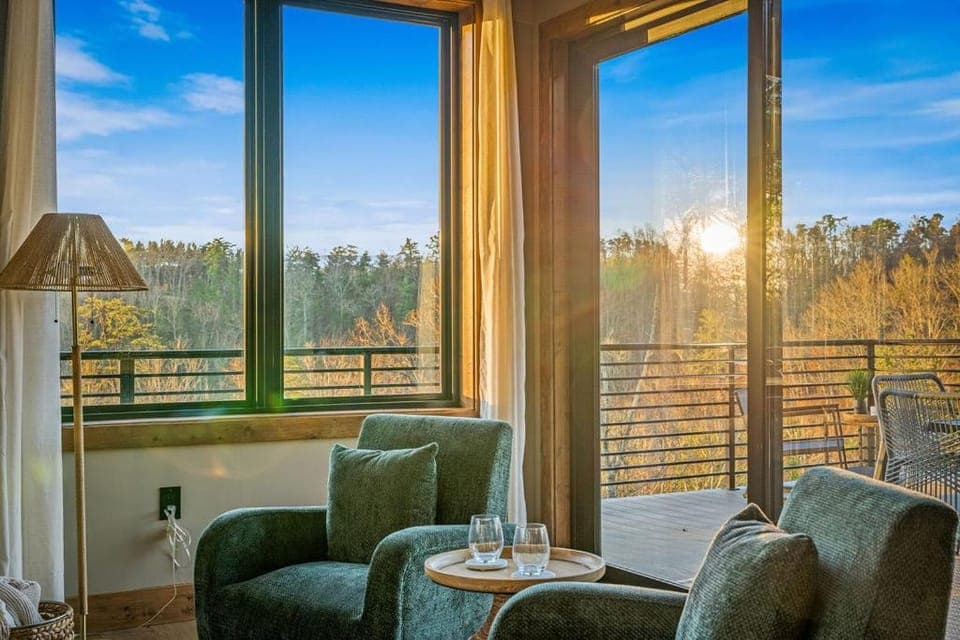 Natural landscape, View (from property/room), Balcony/Terrace, Living room, Seating area, Sunset