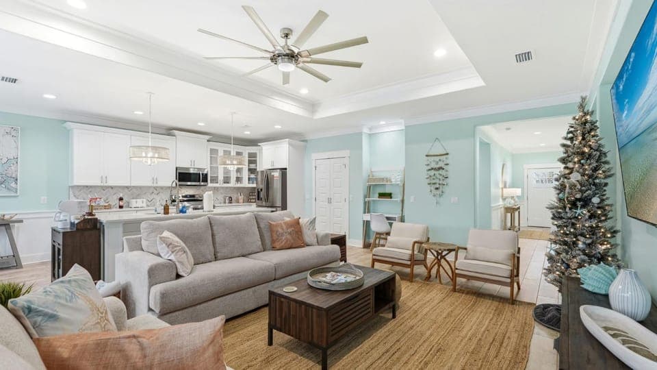 Living room, internet, kitchen