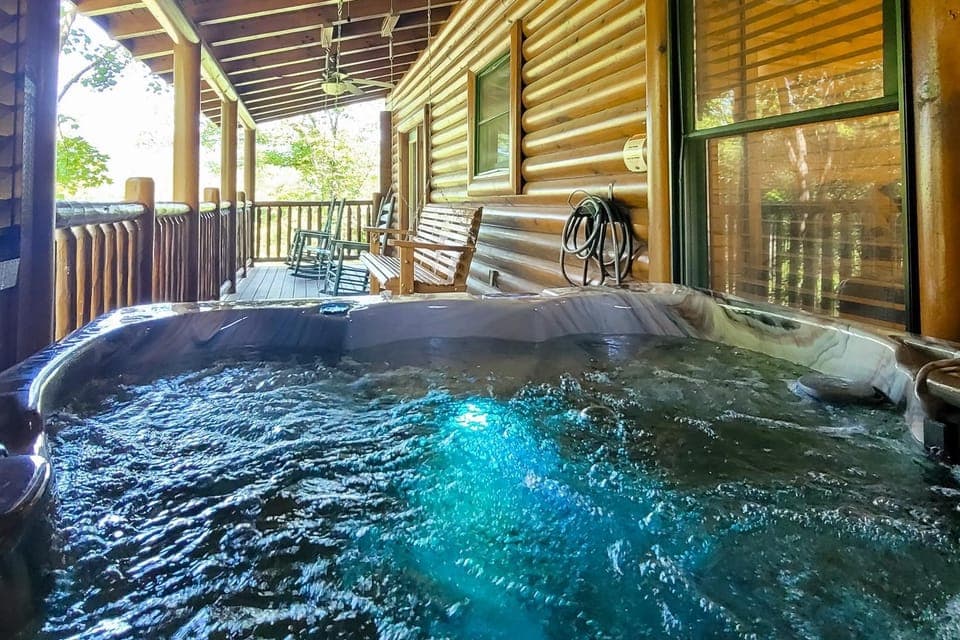 Spacious Cabin Sleeps 16 Games Near Downtown Cabin in Pigeon Forge