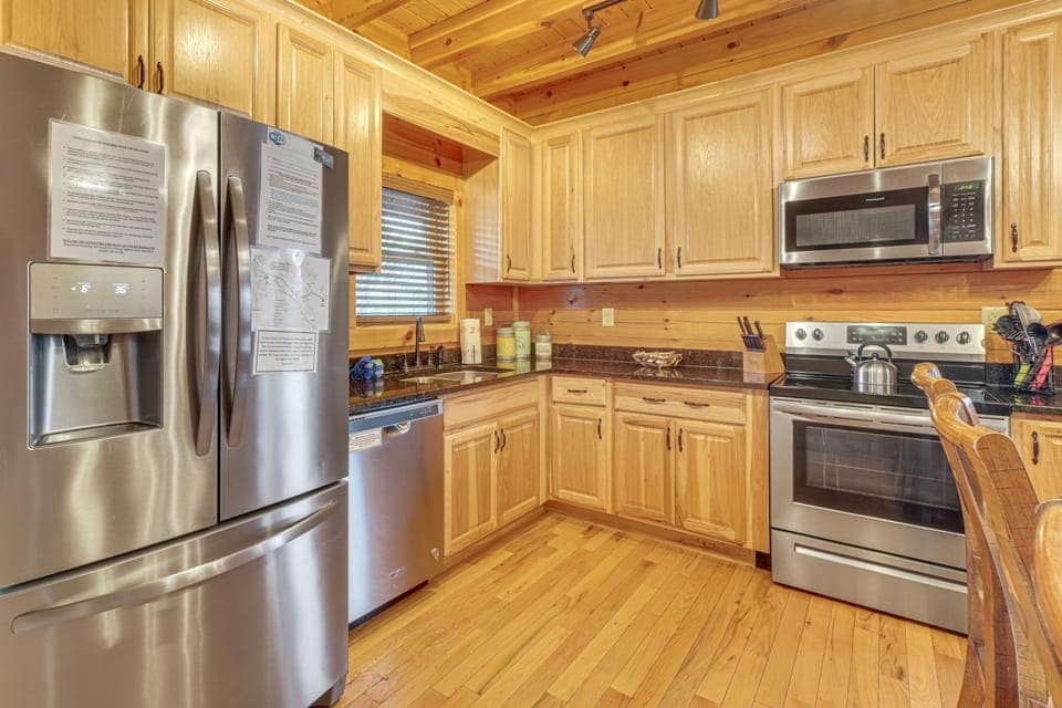 Mtn-View Gem with Hot Tub and Game Room in Sevierville House in Sevierville