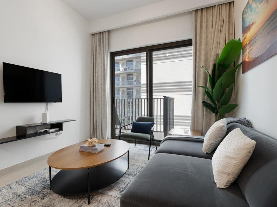 Solace Stay 1BR In Al Furjan 24 Apartment in Dubai