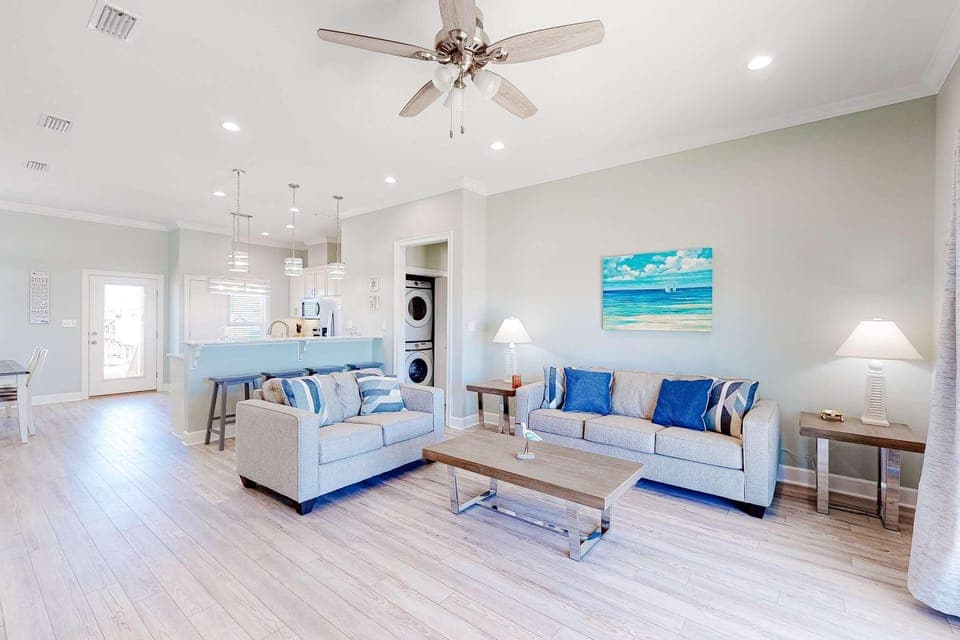 Dog-friendly home with Gulf views washer dryer & central AC House in Dauphin Island