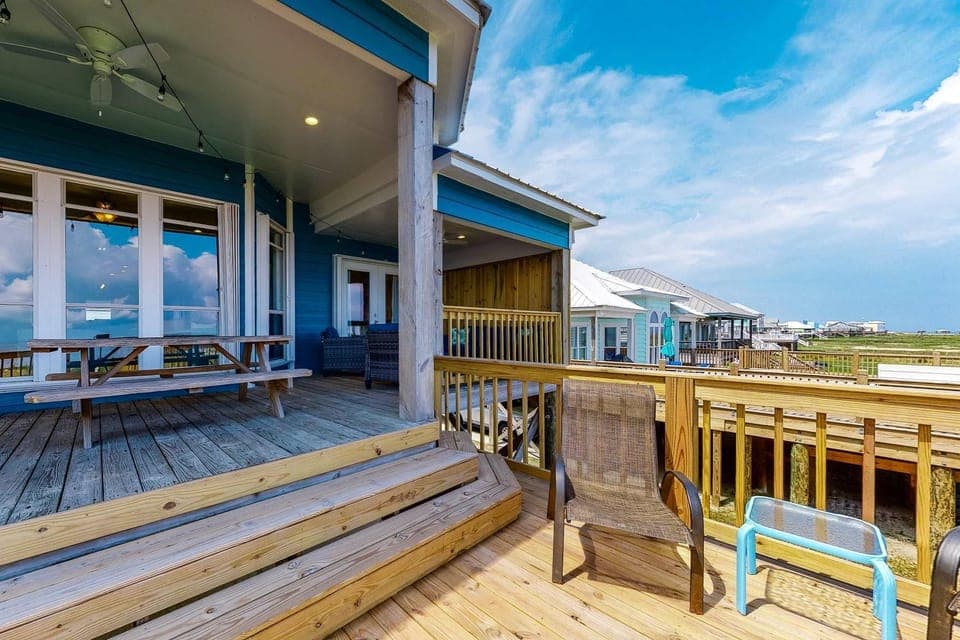 Bayfront home with beach access & breathtaking water views - dog-friendly House in Dauphin Island