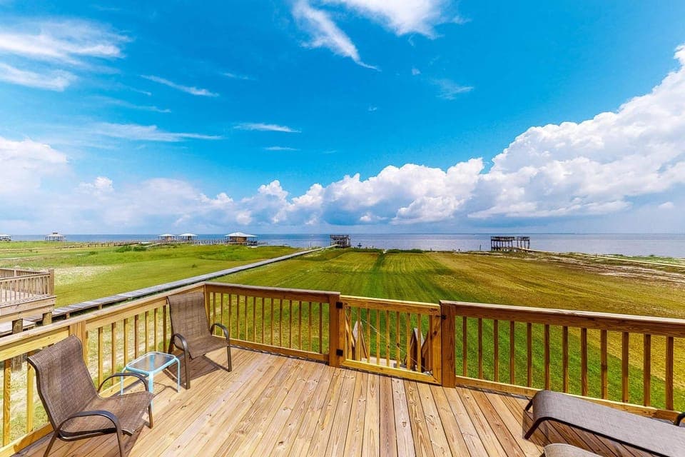 Bayfront home with beach access & breathtaking water views - dog-friendly House in Dauphin Island