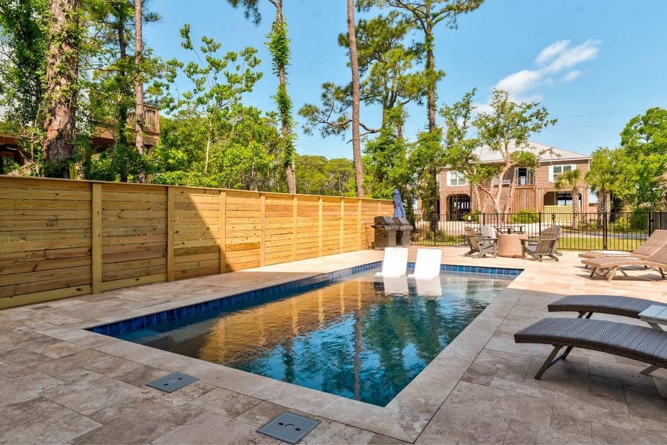 Waterview duplex with gas grill internet and bunkrooms House in Dauphin Island