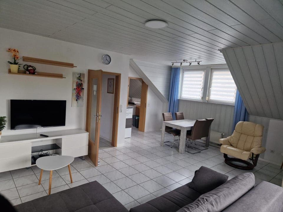 TV and multimedia, Living room, Seating area