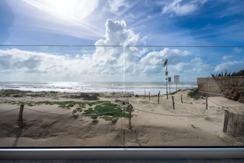 Patio, Balcony/Terrace, Beach, Beach, Entertainment, Entertainment