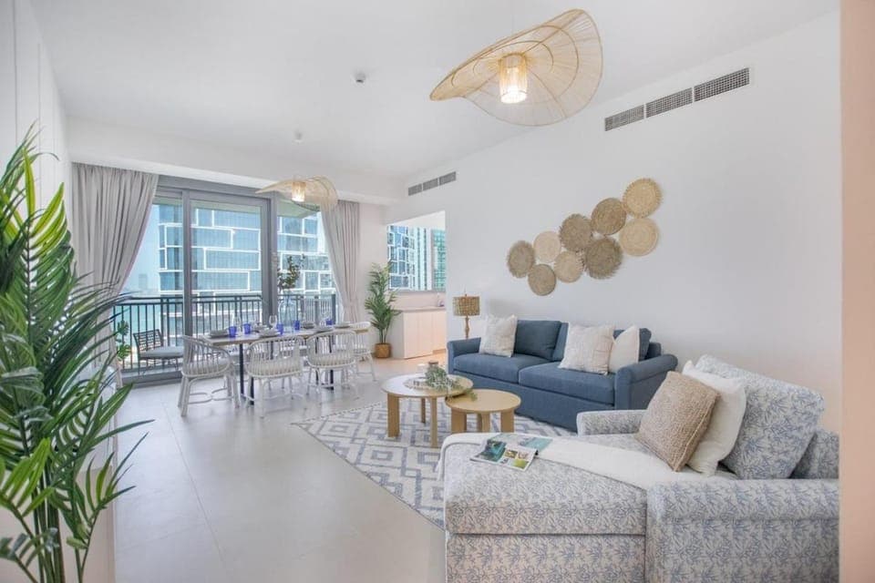 Free housekeeping visits during your stay - StayShort - Spacious 2BR in Dubai Marina Luxury Living Apartment in Dubai