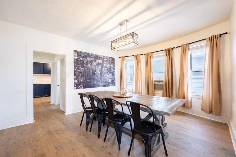 Modern 3BR Detroit Home Near Downtown House in Tecumseh