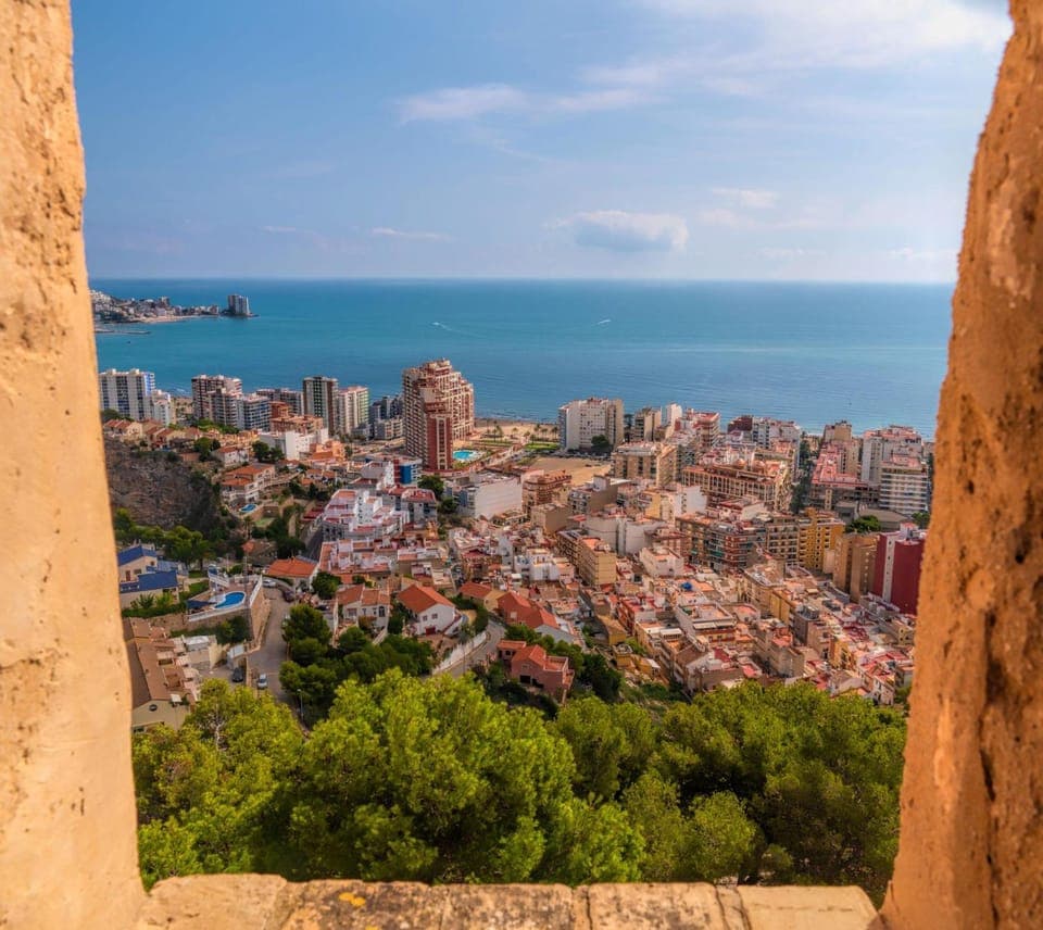 Property building, Nearby landmark, Day, Natural landscape, City view, Sea view