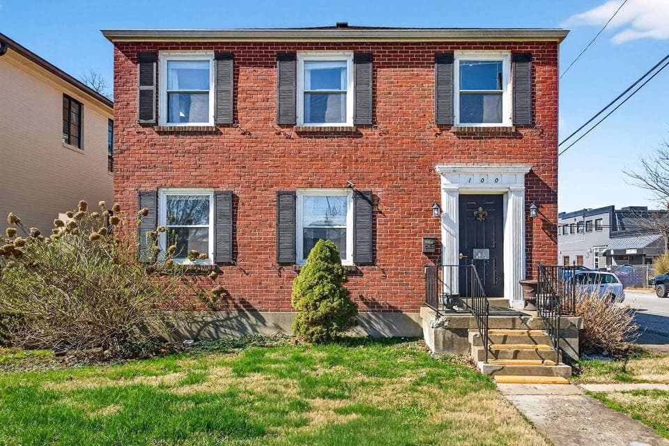 Stylish Louisville Apartment Prime Location Apartment in Saint Matthews