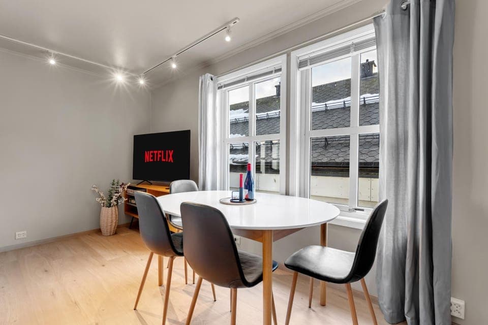 Arctic Skyline Apartment l Uptown l Amazing View Apartment in Tromso