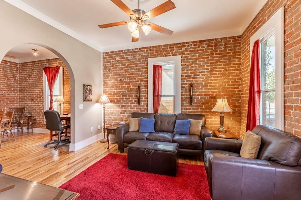 Honan House- Close to it All! Adorable in Town Home! House in Salida