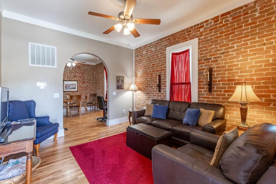 Honan House- Close to it All! Adorable in Town Home! House in Salida