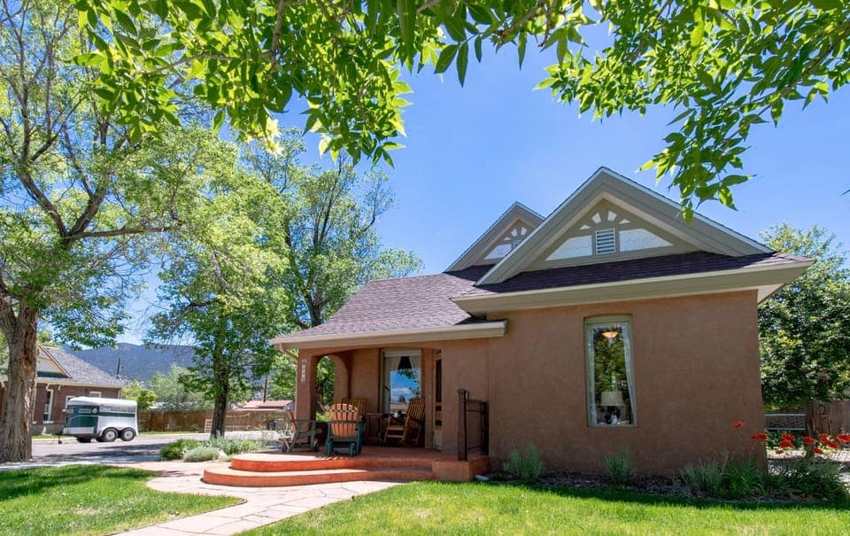 Le Petit Soliel - In-Town Home, Ready for Your Whole Family! House in Salida