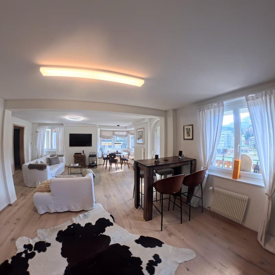 Communal lounge/ TV room, Living room