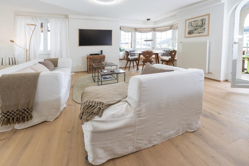 Communal lounge/ TV room, Living room