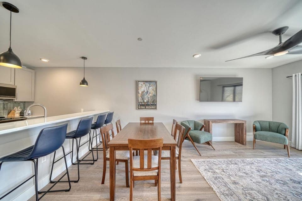 Dog Friendly! The Mayfly Hotel, Unit 1F House in Salida