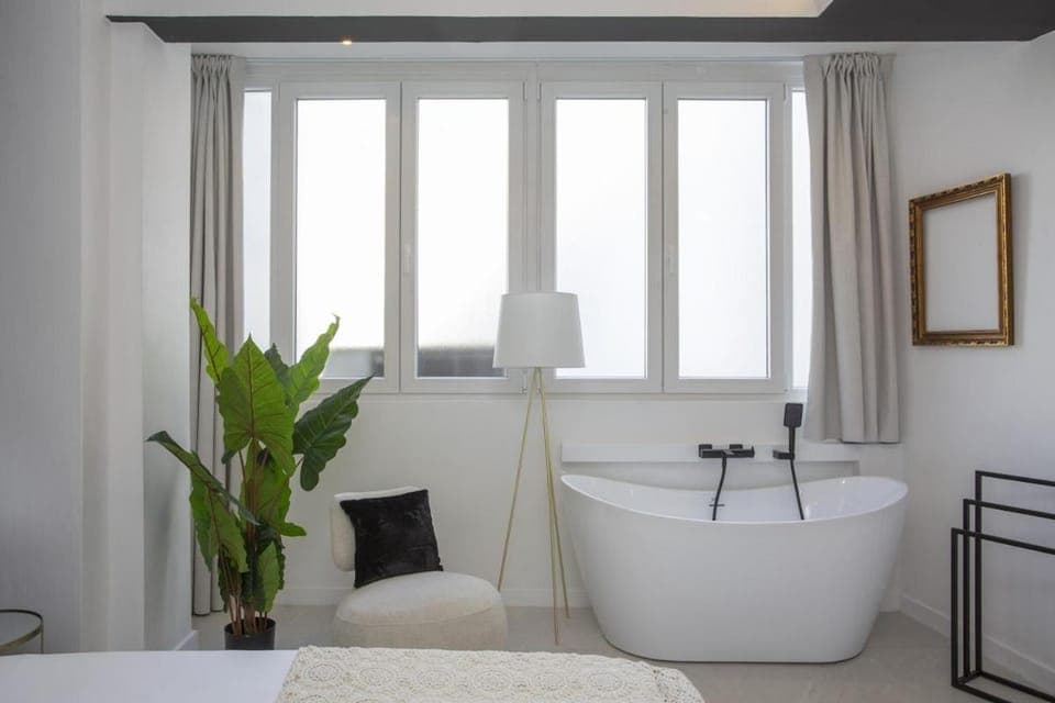 Bedroom, Bath