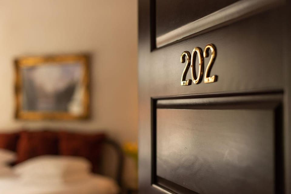 Dog Friendly- Historic Palace Hotel Condos- Suite 202 House in Salida