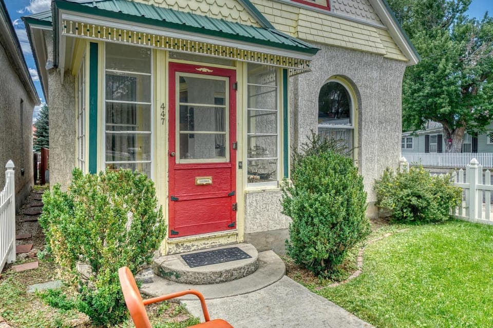 Parkside Cottage - Near Downtown Salida! House in Salida