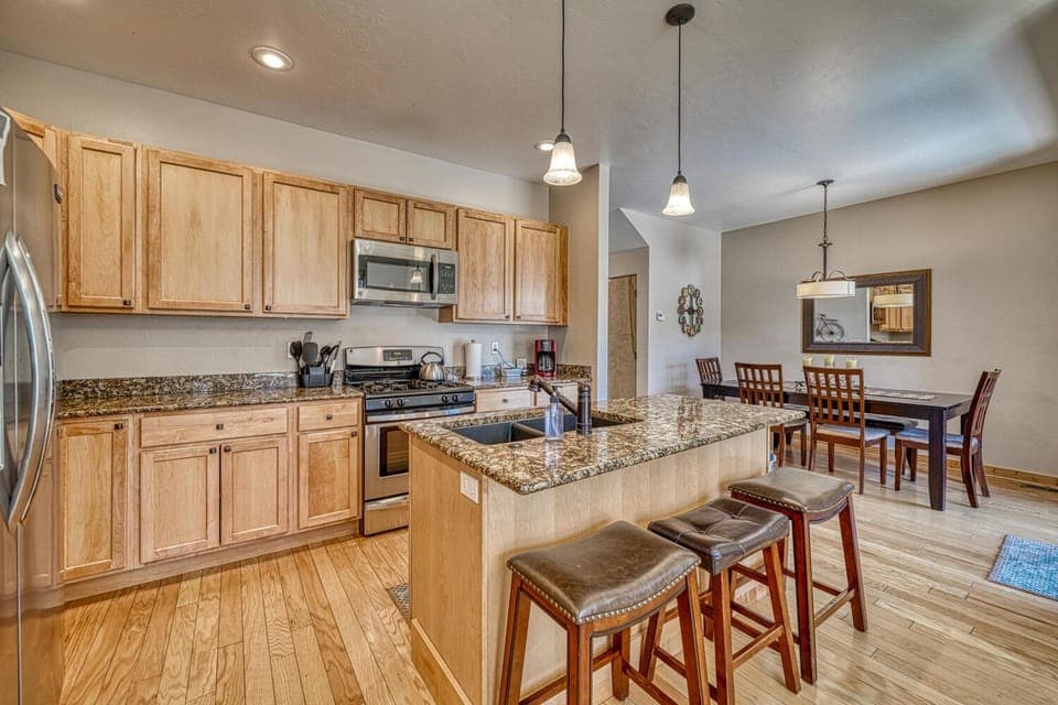 Dog Friendly- Downtown Salida House in Salida
