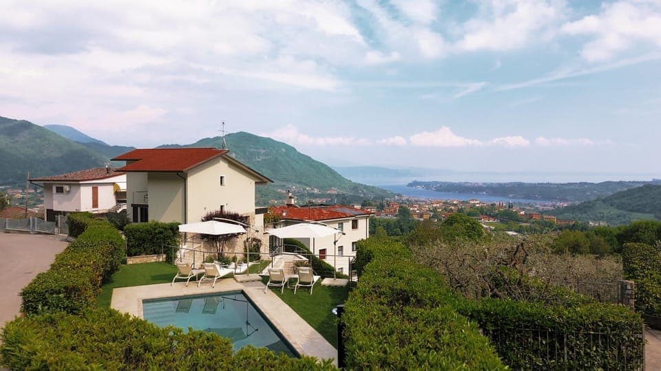 View (from property/room), View (from property/room), Garden view, Garden view, Lake view, Lake view, Mountain view, Mountain view