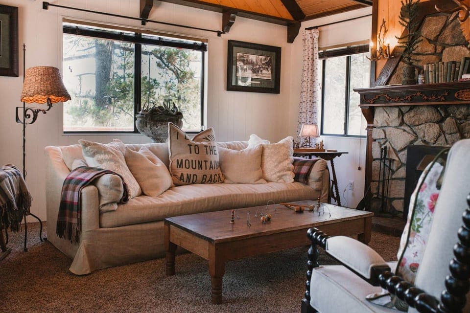 Lake front family charmer in Boulder Bay on Big Bear Lake House in Big Bear