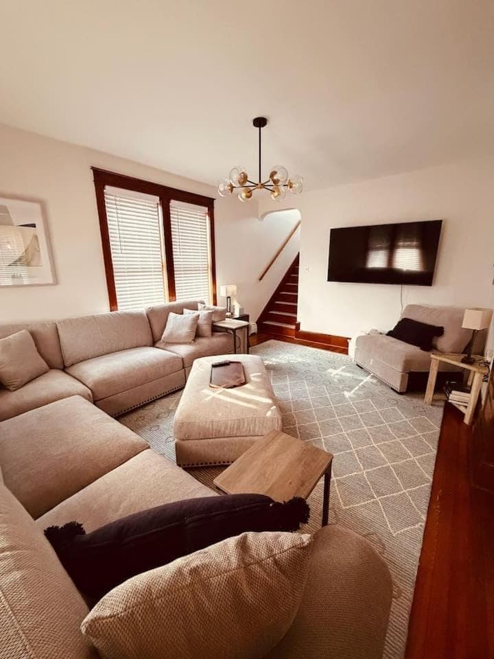 Walk to Gettysburg Battlefield Charming Brick Stay Country House in Gettysburg