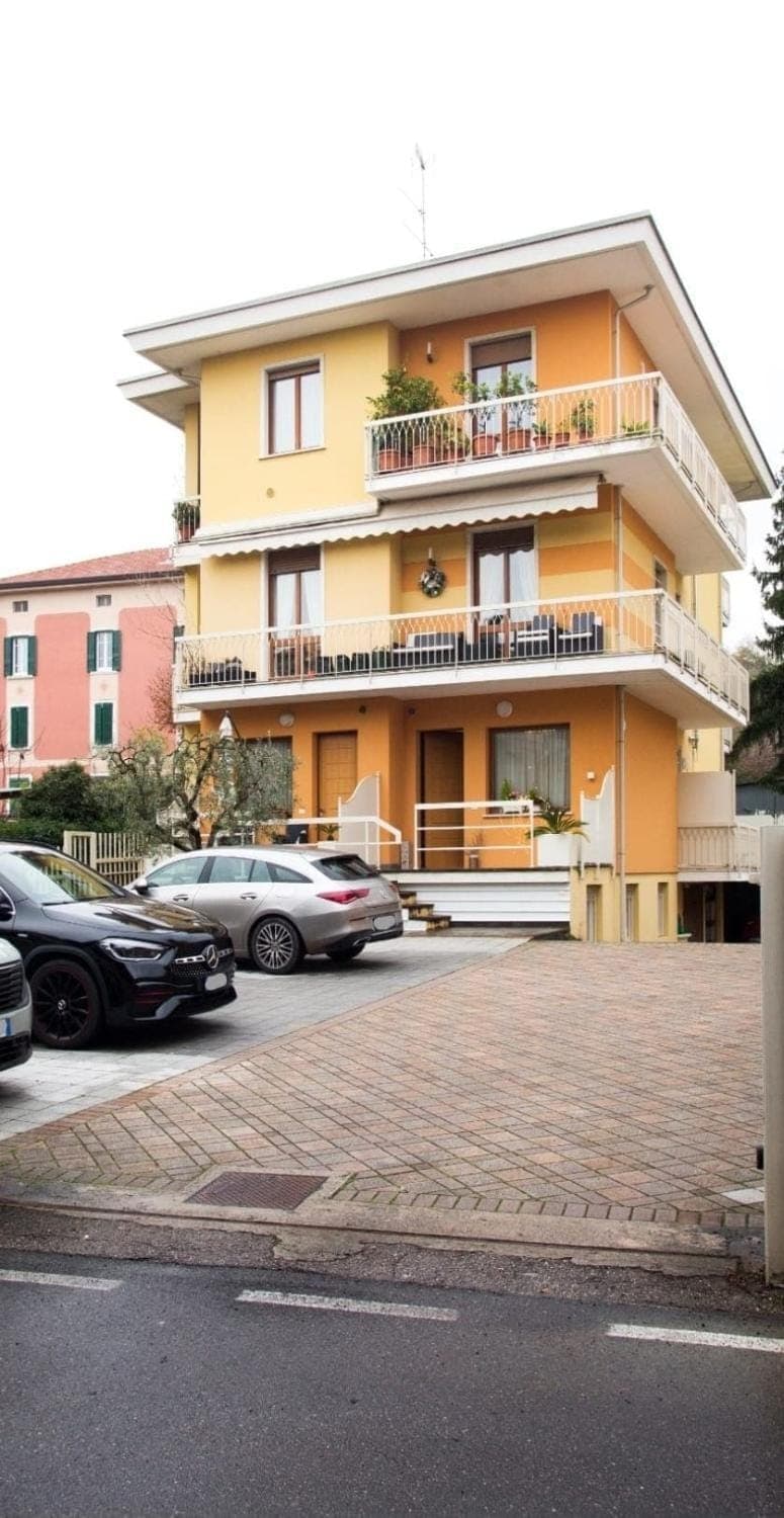 GM Style Desenzano del Garda Apartment in Desenzano del Garda