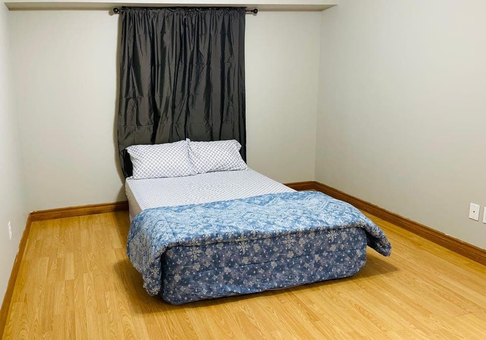 Cozy Comfort Lower Level Unit House in Windsor