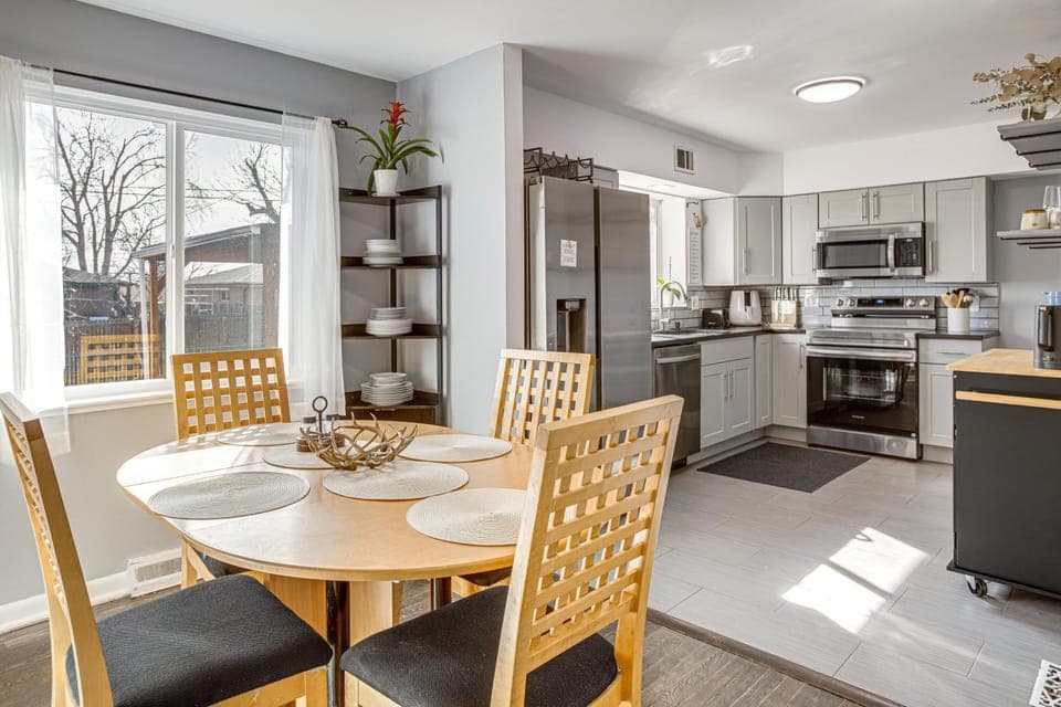 Family Friendly! Spacious Lakewood Haven with Yard House in Lakewood