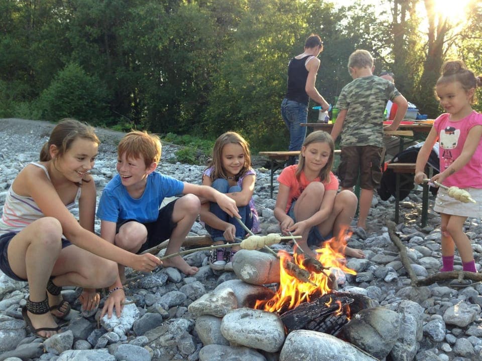 Property building, Off site, Natural landscape, Summer, Family