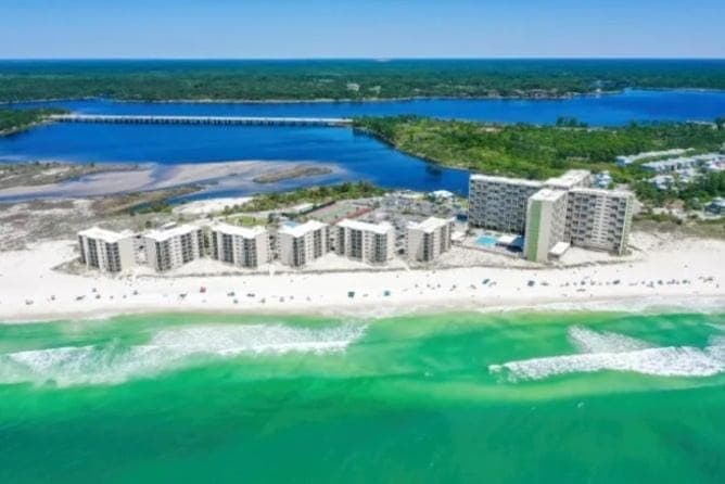 Property building, Bird's eye view, Beach, Beach