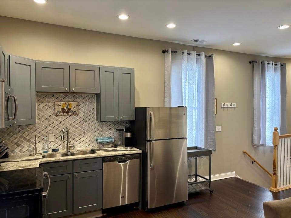 Kitchen or kitchenette