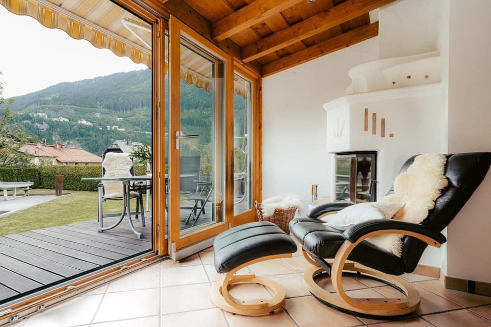 Living room, flat iron