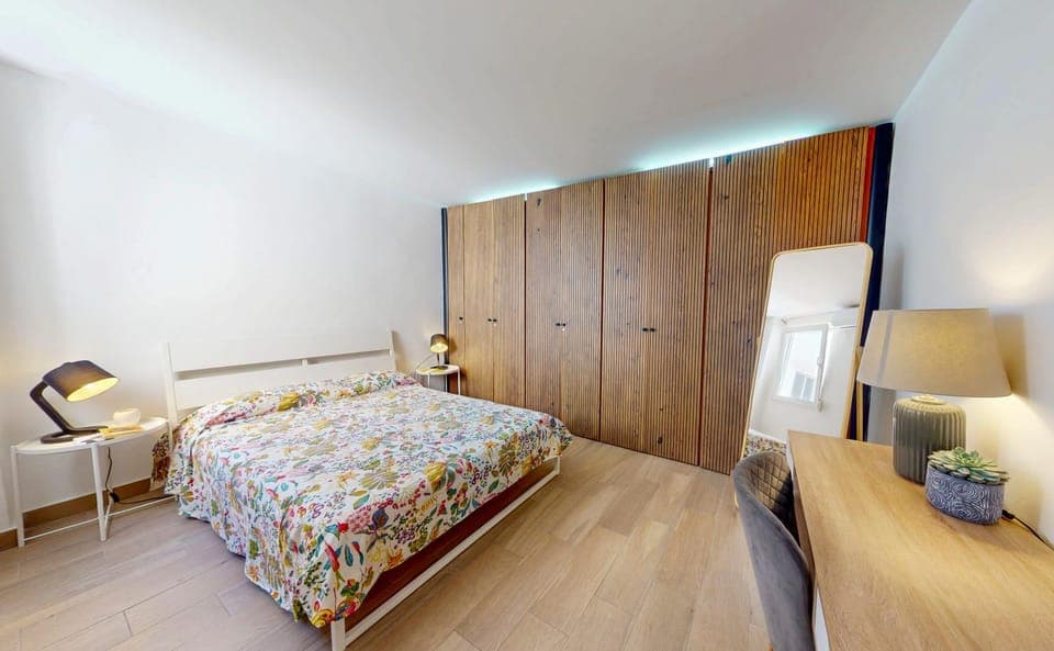 Bed, Photo of the whole room, Bedroom, wardrobe