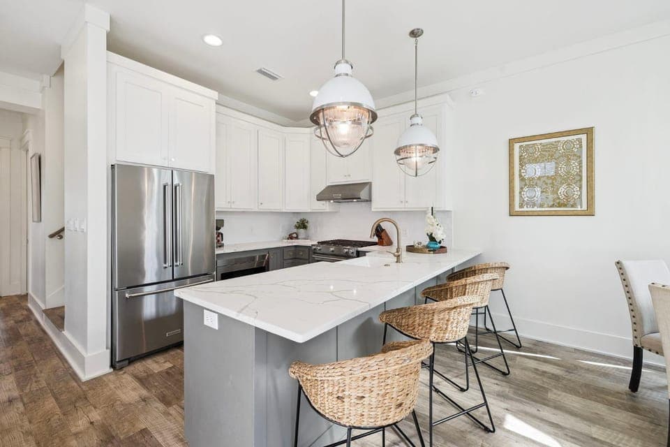 Kitchen or kitchenette, kitchen
