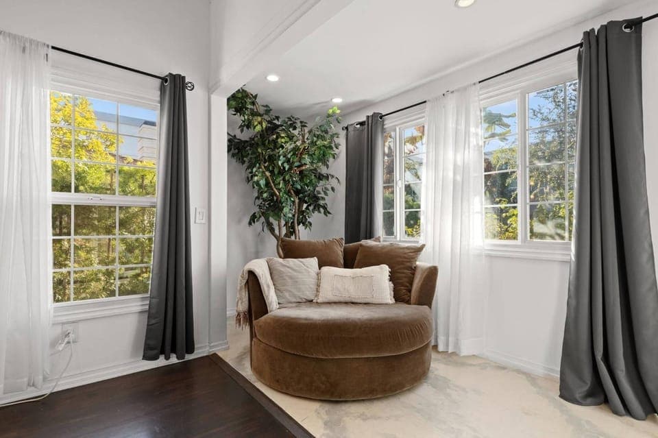 Beverly Hills Main House 3BR Hot Tub House in Beverly Hills