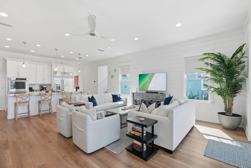 NEW Family Luxury Sea Peace 4 Bikes Lakefront House in Carillon Beach