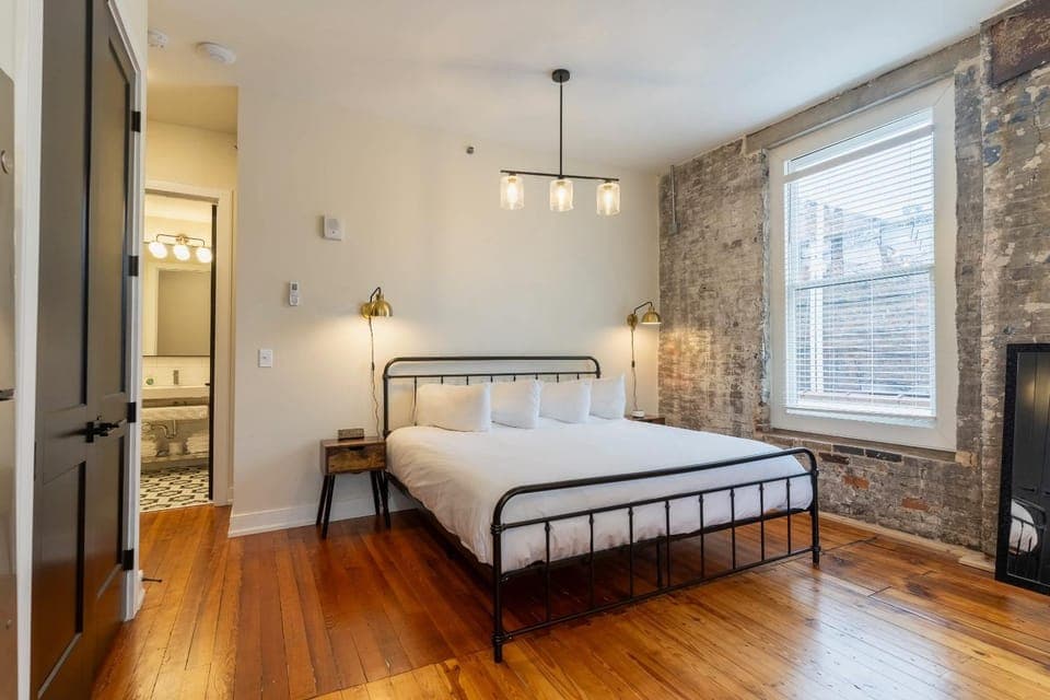 Junior Suite, King Apartment in Frankfort