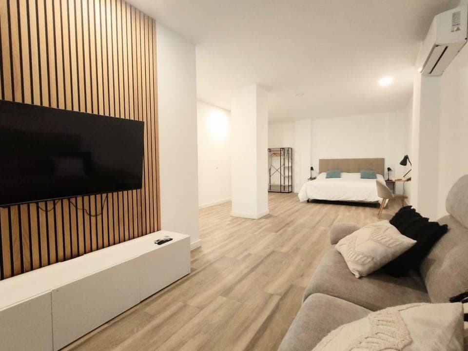 Precioso loft junto al Río Turia a 1 min del metro Apartment in Valencia